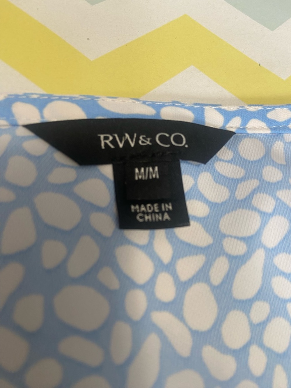 RW&CO. Light Blue Printed V-Neck Midi Dress with Elastic Waist - Picture 6 of 9